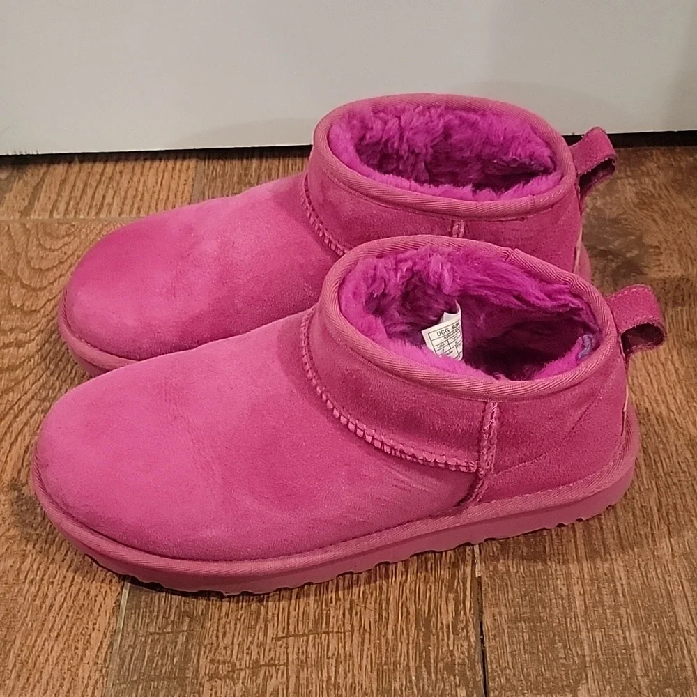 Ugg mini boots - Picture 2 of 6